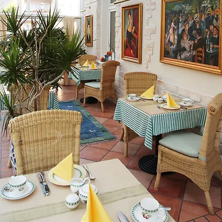 Am Grossen Garten Kg 3* Dresda