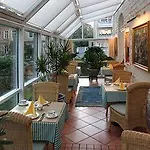 Am Grossen Garten Kg بيت ضيافة 3*