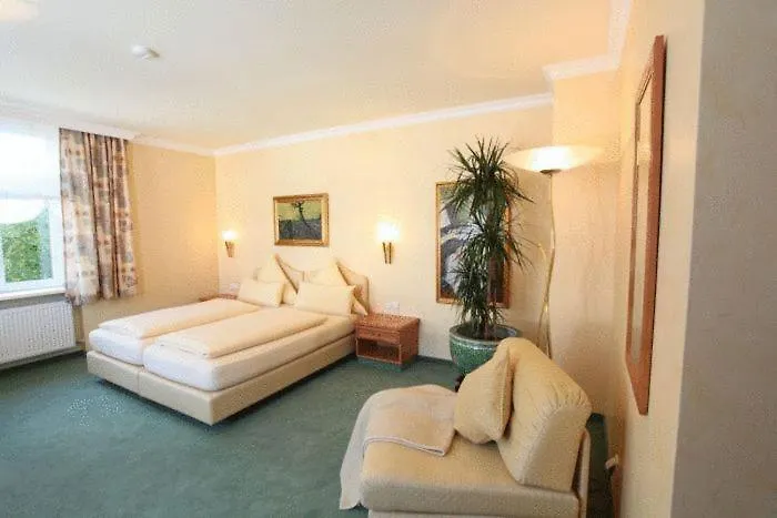 Am Grossen Garten Kg