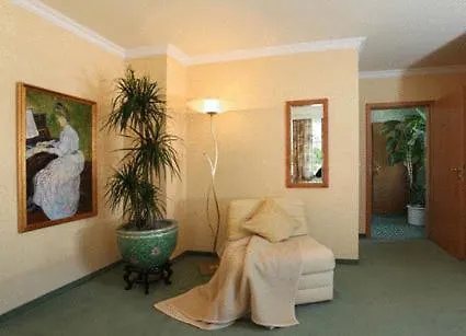 Pensionat Am Grossen Garten Kg Dresden